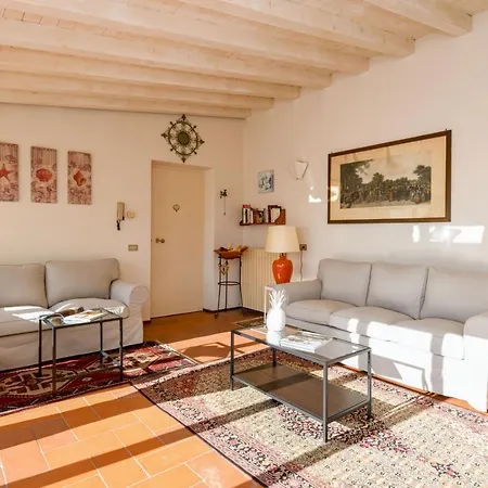 Hébergement de vacances Gardagate - Rustico Liano *
